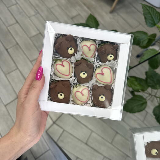 Крубника в бельгийском шоколаде 9 шт ️ мишки