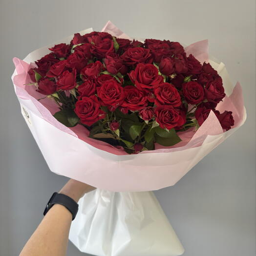 Букет из 17 кустовых роз