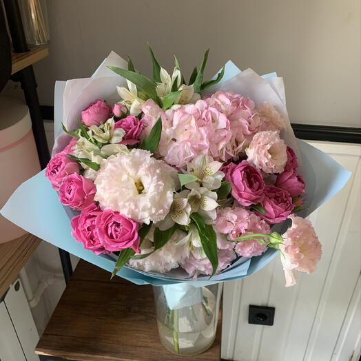 Сборный букет с гортензией 🌸