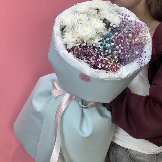 Букет с кустовыми хризантемами в стильном оформлении 💕
