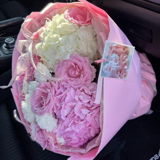Светло-розовый сборный букетик 💖