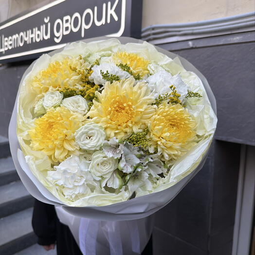 Букет с хризантемой 💛