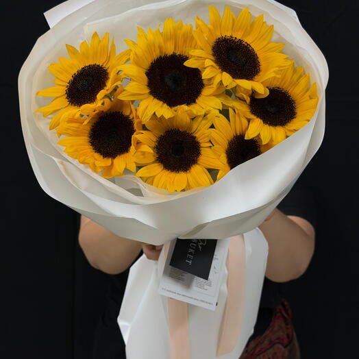 Bouquet of sunflowers