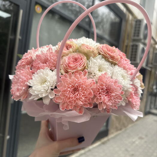 Композиция розовый сад