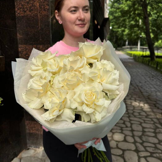 Букет из 7 белых французских роз