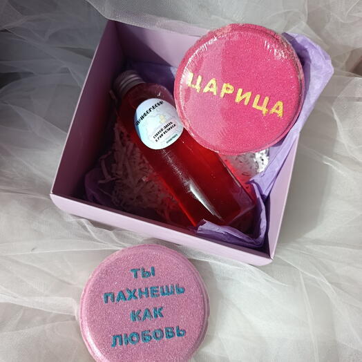 Подарочный набор "Царица своего настроения: спа‑набор с заботой о себе"