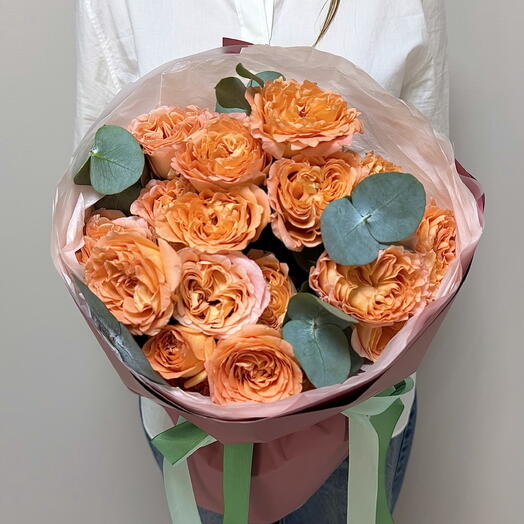 Букет с кустовой оранжевой пионовидной розой 🌸