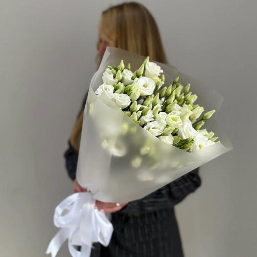 Букет из 11 веток белой эустомы💐