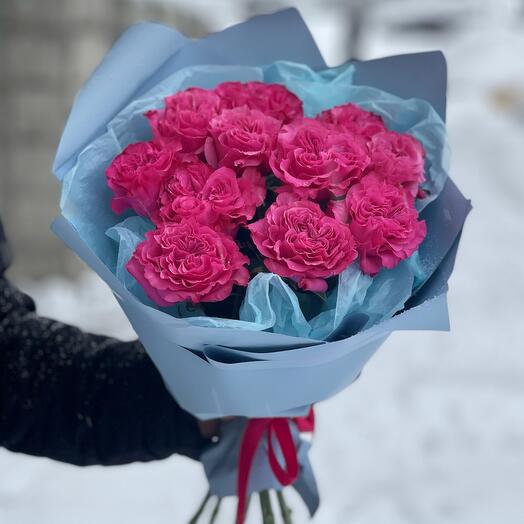 Букет пионовидных роз
