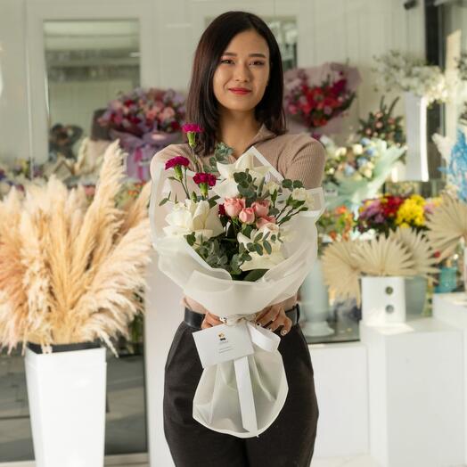 Букет из роз и гвоздик "Моя девочка"