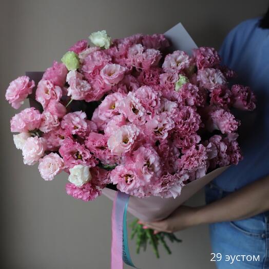 Букет из 29 розовых эустом