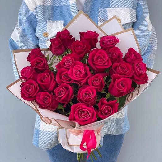 23 розовые розы