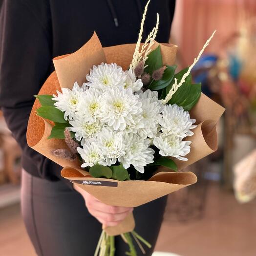 Букет из 3 кустовых хризантем