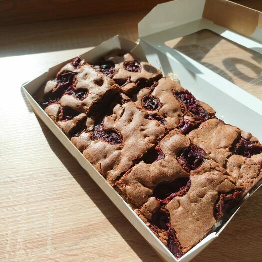 Brownie de cereza. Conjunto de 6pcs