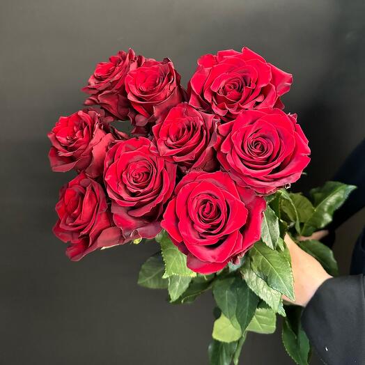 Классический букет из 9красных Эквадорских роз