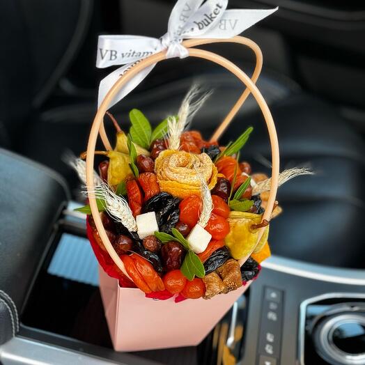 Сумочка с сухофруктами