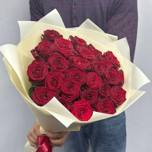 Bouquet of red roses