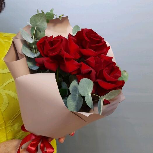 Rojo sobre rosa