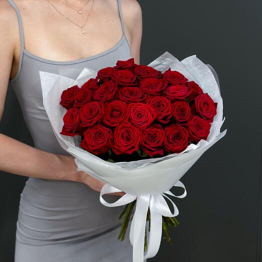25 red roses Red Naomi