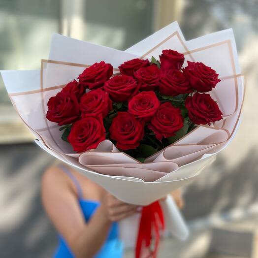 Красные ароматные розы 🌹 15 штук в упаковке