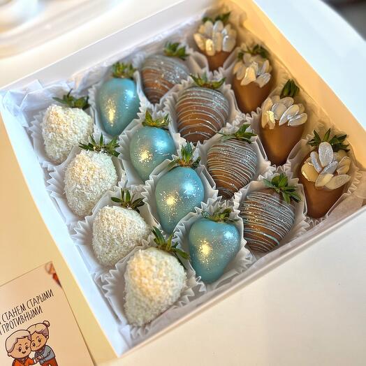 Клубника в шоколаде 16 шт ассорти