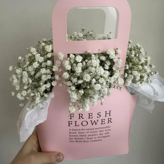 A delicate composition of gypsophila