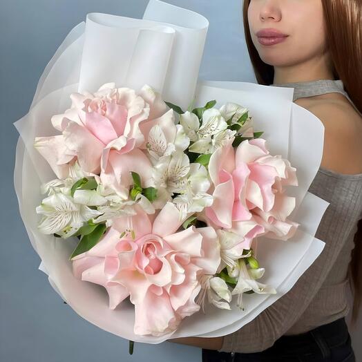 Французские розы альстромерия