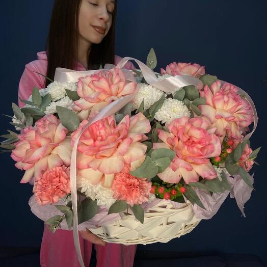 Корзина с французской розой