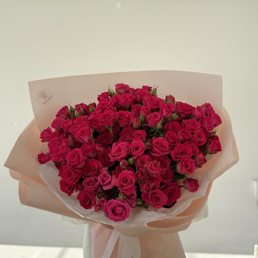 Букет из кустовых роз XL