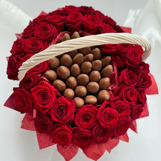Корзина с розами и клубникой🍓
