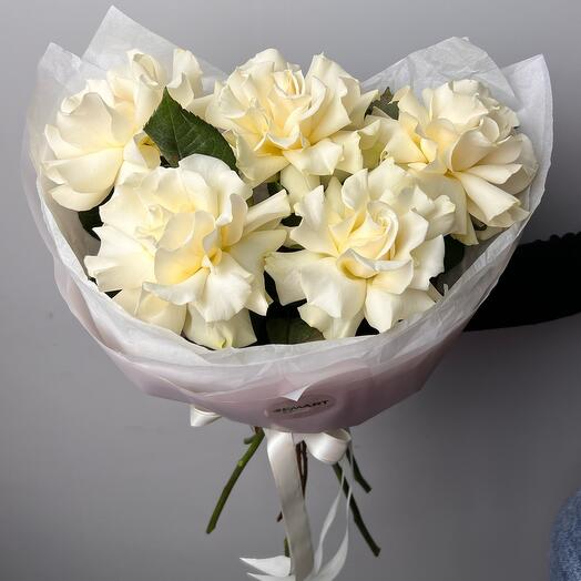 Ramo de cinco rosas francesas