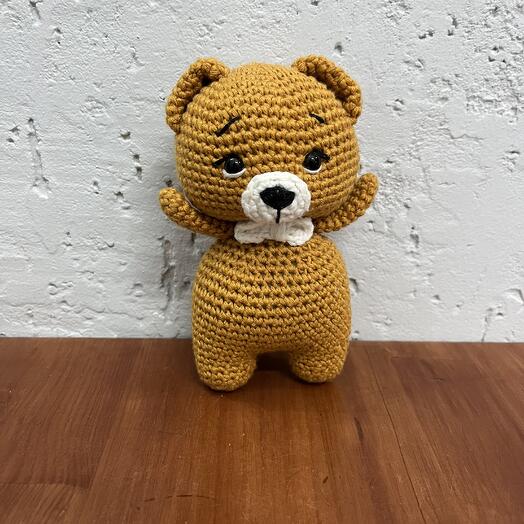 Вязаная игрушка «медвежонок»