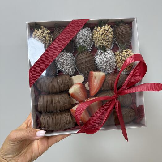 Микс набор клубника в шоколаде и банан в шоколаде