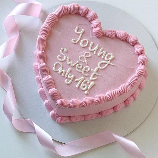 Торт 2 кг розовое сердце в стиле ламбет с рюшами young and sweet