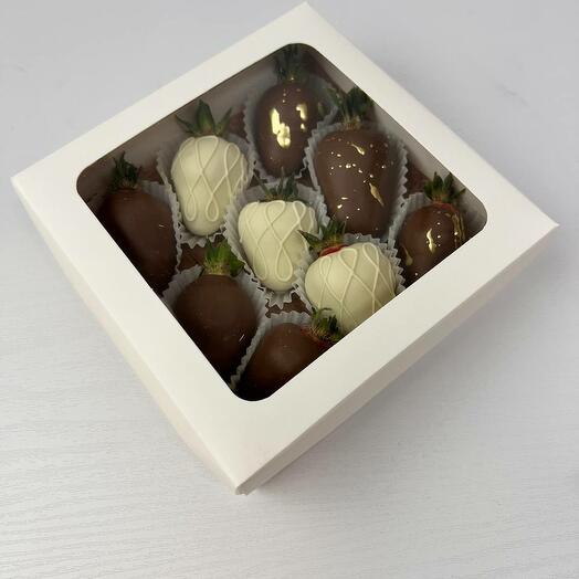Клубника в шоколаде Klybnika Berry 9-12 шт