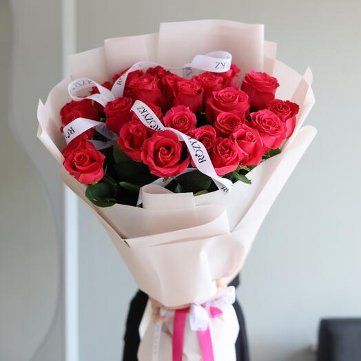 25 роз 60 см