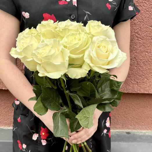 Букет из 9 белых роз