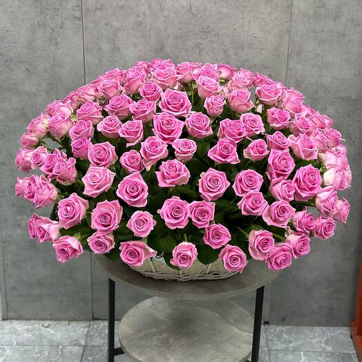 Корзина с 151 розовыми розами 💝