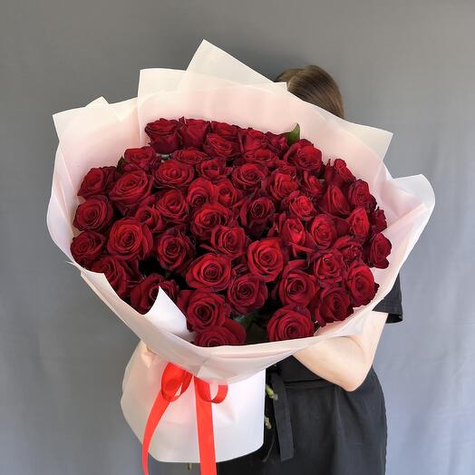 Букет из 51 розы темной розы - Романтика