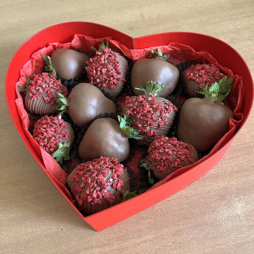 Клубника в шоколаде Сердце S для любимых