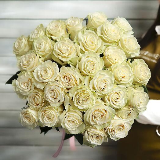 33 белые розы Эквадор 50 см