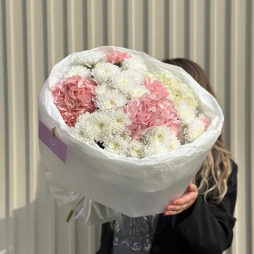 Букет 🌸составной  с гортензией и хризантемой