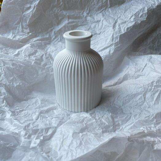 Ваза для сухоцветов белая