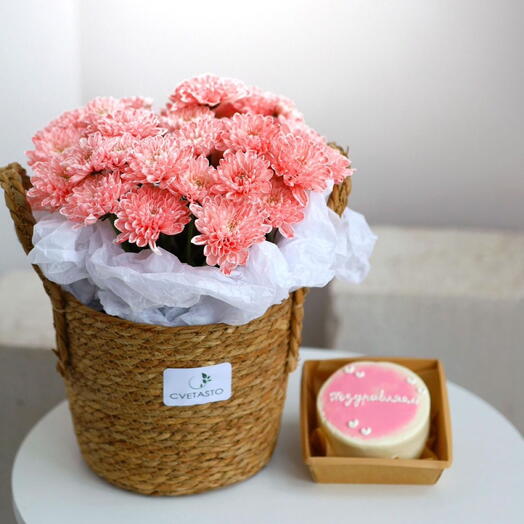 Корзина с хризантемами + бенто торт в подарок