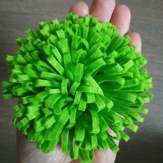 Хризантема из фетра большая