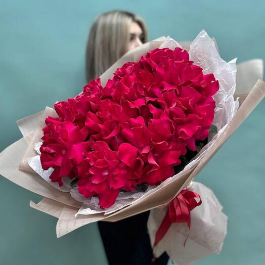 11 французских малиновых роз