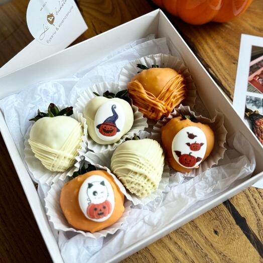 Клубника на Halloween