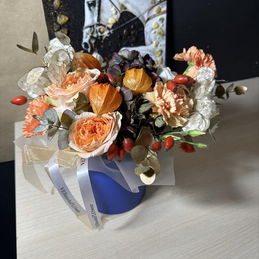 Шляпная коробочка осенних цветов