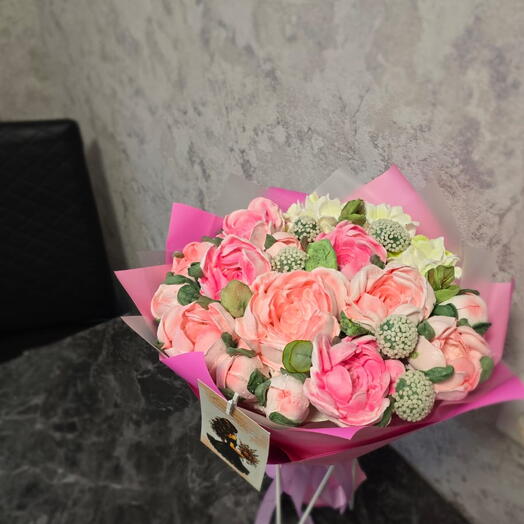 Букет пионов из зефира