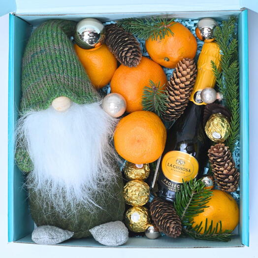 Подарочная коробка с эльфами